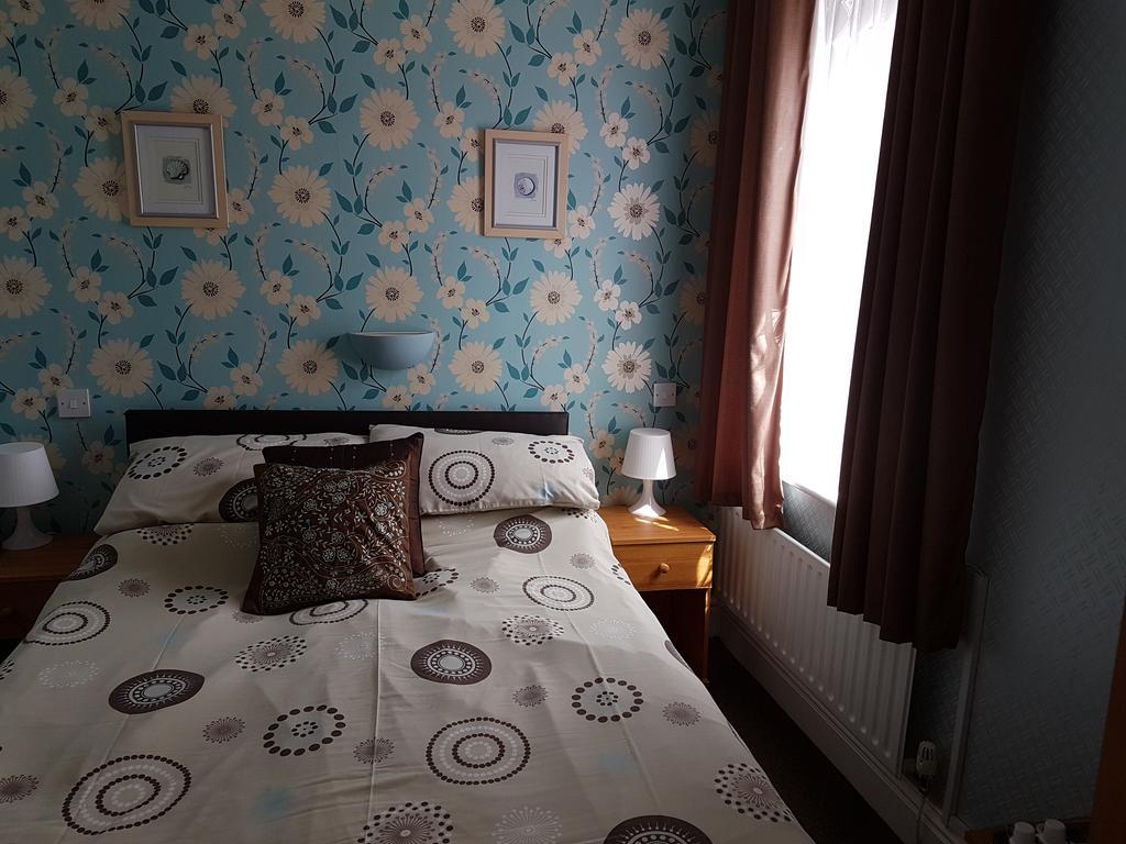 ブラックプール Kings Court Families & Couples Bed & Breakfast エクステリア 写真